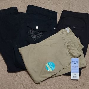 4 pairs of capris size 10